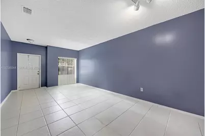 2209 SE 25th Ave #2209, Homestead, FL 33035 - Photo 3
