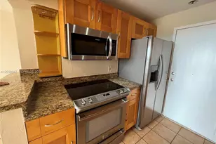 2350 NE 135th St, North Miami, FL 33181 - Photo 11