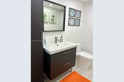1701 NE 115th St #1A, Miami, FL 33181 - Photo 13