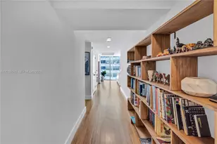 888 Biscayne Blvd, Miami, FL 33132 - Photo 17