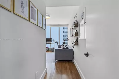 888 Biscayne Boulevard #812, Miami, FL 33132 - Photo 19