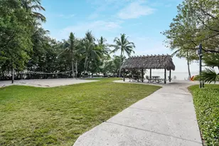 6112 Paradise Point Dr, Palmetto Bay, FL 33157 - Photo 73