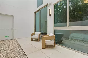 2200 Brickell Ave, Miami, FL 33129 - Photo 9