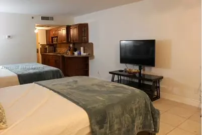 19201 Collins Ave #622, Sunny Isles Beach, FL 33160 - Photo 3