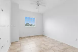 5271 SW 8th St, Miami, FL 33134 - Photo 9