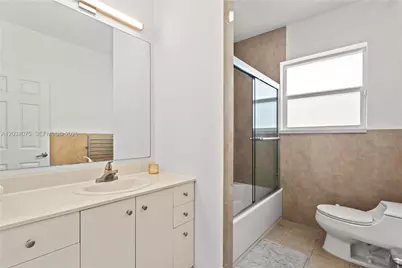 7611 Miami View Dr, North Bay Village, FL 33141 - Photo 29