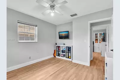 8740 Pasadena Blvd, Pembroke Pines, FL 33024 - Photo 37