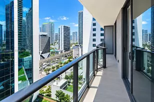 55 SW 9th St, Miami, FL 33130 - Photo 9