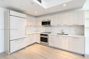 55 SW 9th St, Miami, FL 33130 - Photo 7