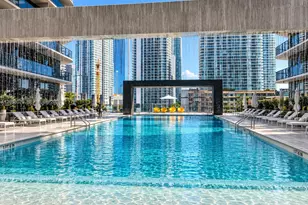 55 SW 9th St, Miami, FL 33130 - Photo 17