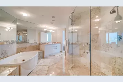 1455 Ocean Dr #902, Miami Beach, FL 33139 - Photo 21