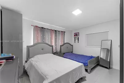 551 SW 127th Ave, Miami, FL 33184 - Photo 15
