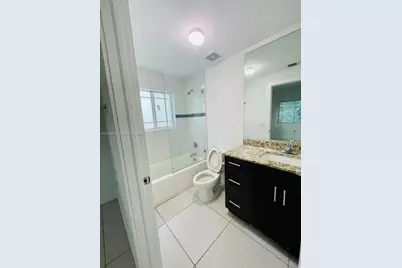 106 SE 9th Ct #201, Hallandale Beach, FL 33009 - Photo 13