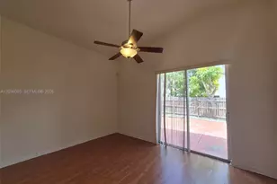 5033 SW 134th Ave, Miramar, FL 33027 - Photo 5