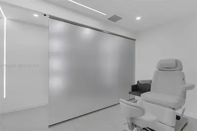 909 N Miami Beach Blvd #502, North Miami Beach, FL 33162 - Photo 3
