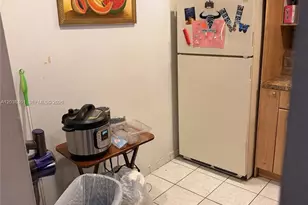 9974 SW 88th St, Miami, FL 33176 - Photo 3