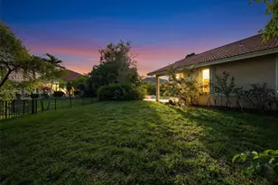 12651 NW 18th Pl, Coral Springs, FL 33071 - Photo 27