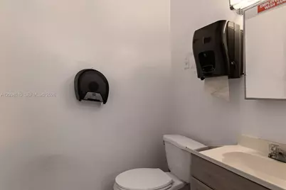 3337 NW 74th Ave #3337, Miami, FL 33122 - Photo 5