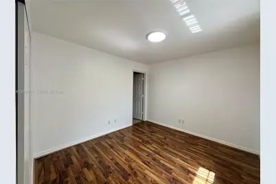 324 NE 3rd St #D, Hallandale Beach, FL 33009 - Photo 29
