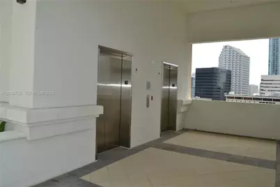 999 SW 1st Ave #3202, Miami, FL 33130 - Photo 27