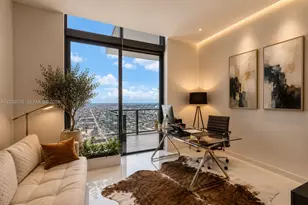 88 SW 7th St, Miami, FL 33130 - Photo 15