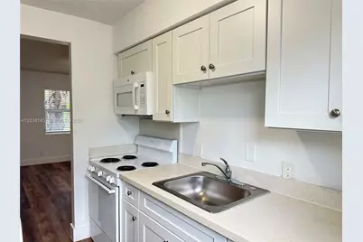 1821 Thomas St #2, Hollywood, FL 33020 - Photo 7