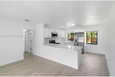 1480 NE 150th St, Miami, FL 33161 - Photo 7