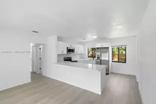 1480 NE 150th St, Miami, FL 33161 - Photo 7