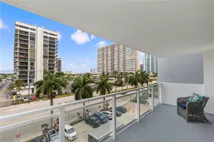 2030 S Ocean Dr, Hallandale Beach, FL 33009 - Photo 27