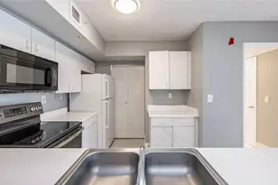 2600 S University Dr, Davie, FL 33328 - Photo 5
