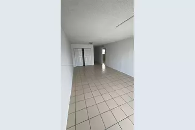 4480 Palm Ave #402, Hialeah, FL 33012 - Photo 5