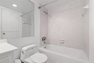 90 Edgewater Dr, Coral Gables, FL 33133 - Photo 21