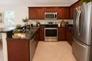 2007 SW Jamesport Dr, Port Saint Lucie, FL 34953 - Photo 3