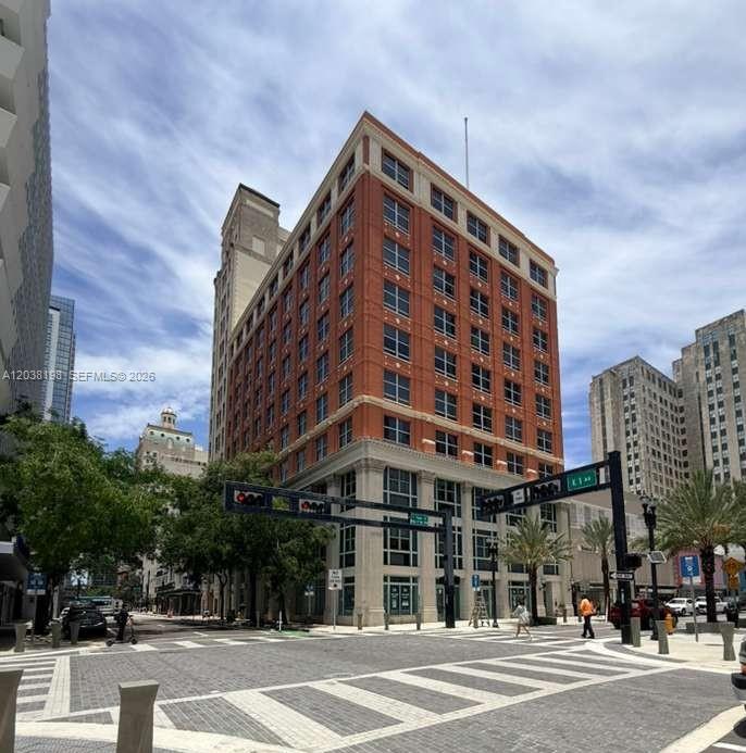 111 E Flagler St #806 - 111 E Flagler St #806, Miami, FL 33131 Luxury Property | Jose Angel Pina