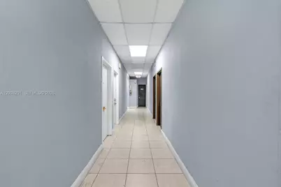 1879 NW 7th St, Miami, FL 33125 - Photo 17