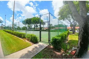 1113 Green Pine Blvd, West Palm Beach, FL 33409 - Photo 15