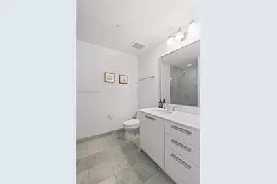 1050 Brickell Ave #2112, Miami, FL 33131 - Photo 21