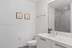 1050 Brickell Ave, Miami, FL 33131 - Photo 21