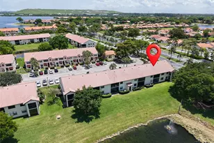 104 Freedom Ct, Deerfield Beach, FL 33442 - Photo 5