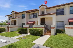 104 Freedom Ct, Deerfield Beach, FL 33442 - Photo 1