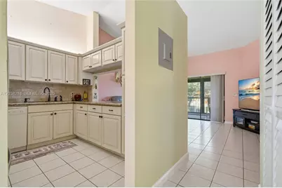 104 Freedom Ct #104, Deerfield Beach, FL 33442 - Photo 11
