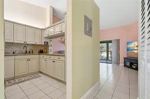 104 Freedom Ct, Deerfield Beach, FL 33442 - Photo 11