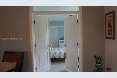 800 S Hollybrook Dr #305, Pembroke Pines, FL 33025 - Photo 15