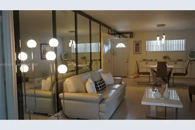 800 S Hollybrook Dr #305, Pembroke Pines, FL 33025 - Photo 15