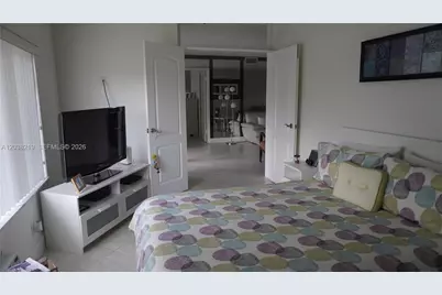 800 S Hollybrook Dr #305, Pembroke Pines, FL 33025 - Photo 17