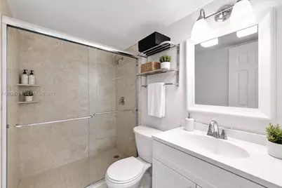 1020 Meridian Ave #715, Miami Beach, FL 33139 - Photo 13
