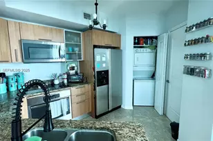 480 NE 30th St, Miami, FL 33137 - Photo 13
