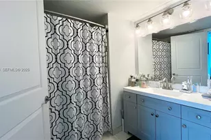 480 NE 30th St, Miami, FL 33137 - Photo 31
