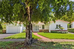 811 Capri St, Coral Gables, FL 33134 - Photo 1