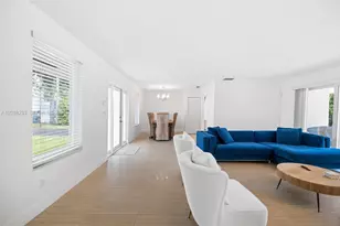 811 Capri St, Coral Gables, FL 33134 - Photo 5
